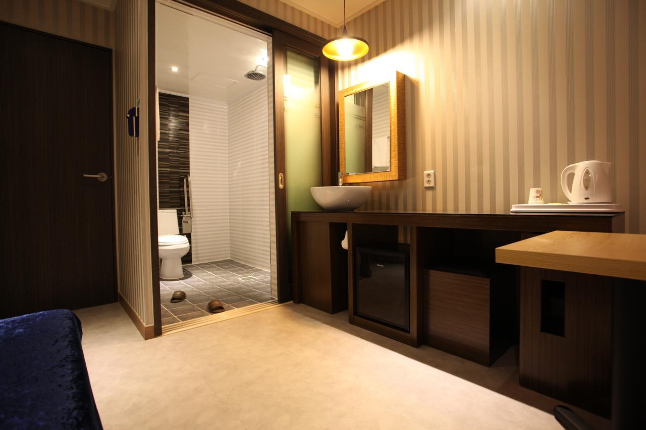 Lineplus Hotel Gimpo Luaran gambar