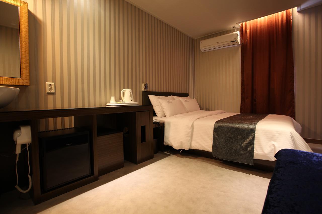 Lineplus Hotel Gimpo Luaran gambar